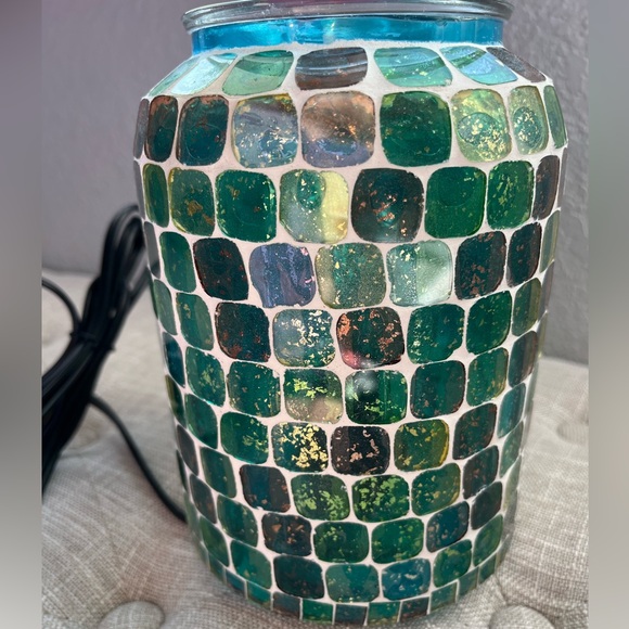 Scentsy Candle Wax Warmer - Picture 2 of 2